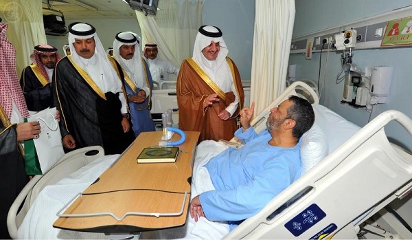 أمير الشرقية يزور المنومين بمستشفى الملك فهد التخصصي