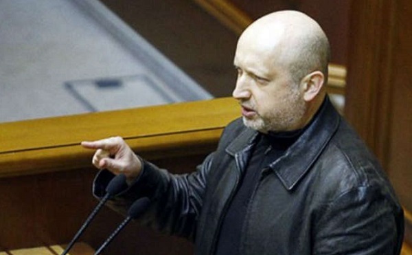 مجلس الميدان بأوكرانيا يرشح “ياتسينيوك” لرئاسة الوزراء لفترة انتقالية