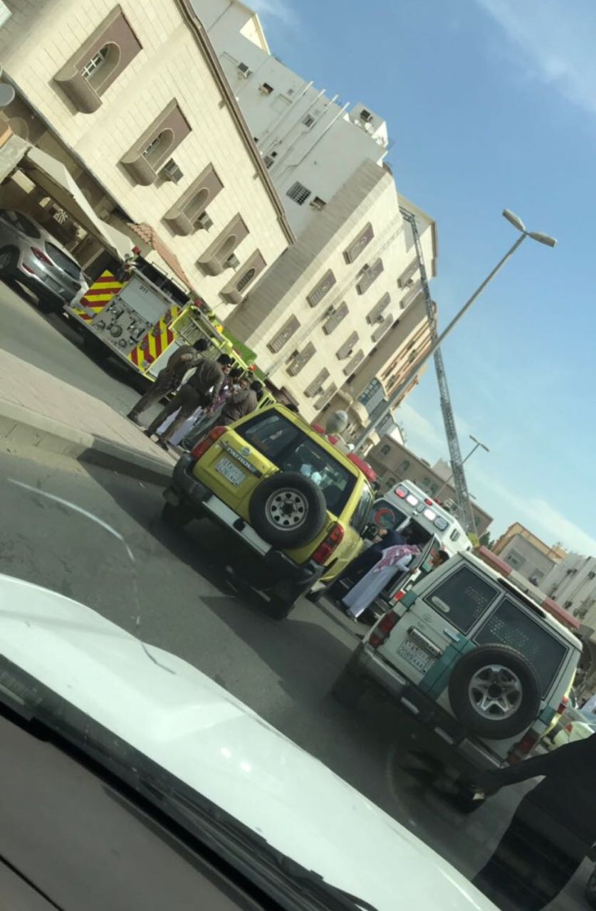 حريق شقة سكنية يصيب 10 أشخاص بالاختناق في جدة