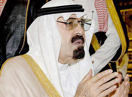 أداء صلاة الغائب على فقيد الأمة في مساجد المملكة