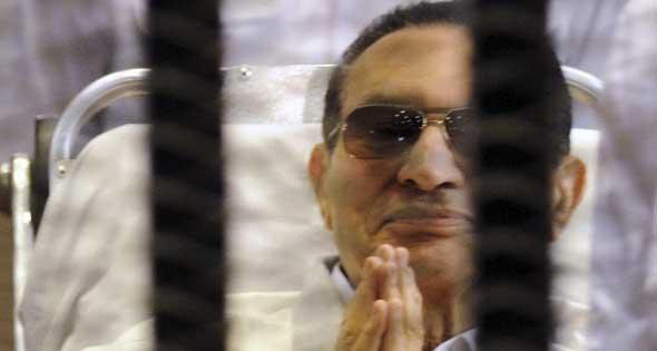 نقل مبارك لمستشفى المعادي العسكري بناء على طلبه