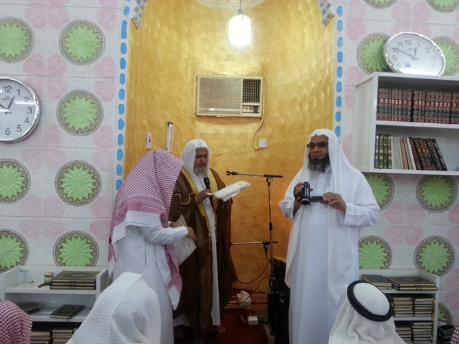جمعية تحفيظ “بارق” تكرم 45 مشاركاً في تلاوة القرآن