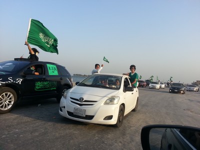 بالصور.. مسيرات بحر العزيزية بالخبر ترفع البيرق الأخضر