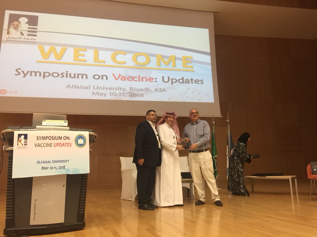 تجمع طبي في الرياض يدعو إلى توطين صناعات اللقاحات لتفادي نقص الإمداد