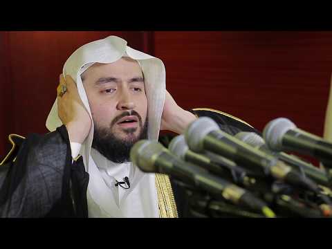 بالفيديو.. مؤذن بالمسجد الحرام يكشف أسباب التبليغ خلف الإمام