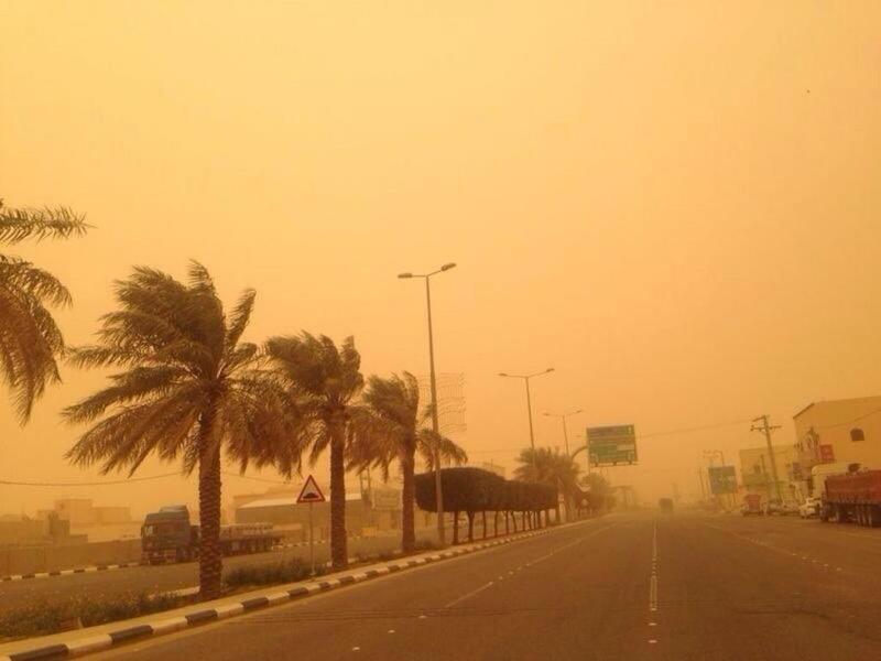 أمطار وغبار على الباحة لمدة 9 ساعات والمدني يحذر