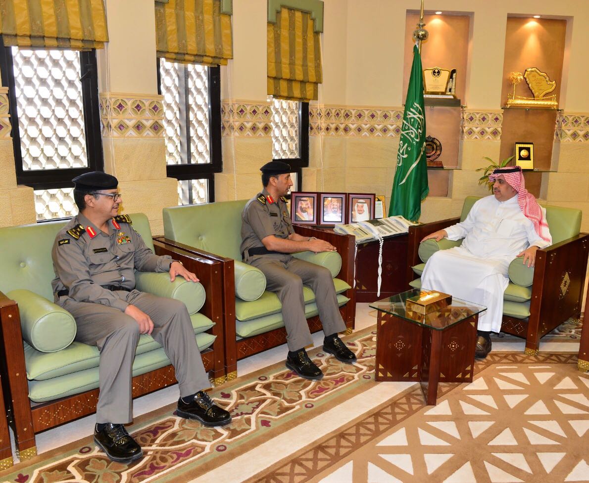 وكيل إمارة الرياض يستقبل مدير المرور وقائد القوة الخاصة بالمنطقة