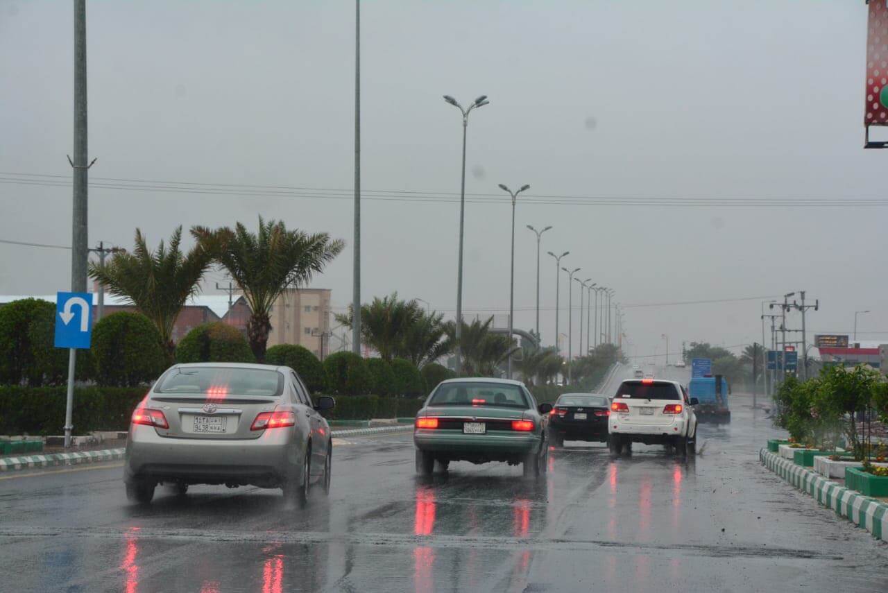 تنبيه من حالة مطرية على عسير