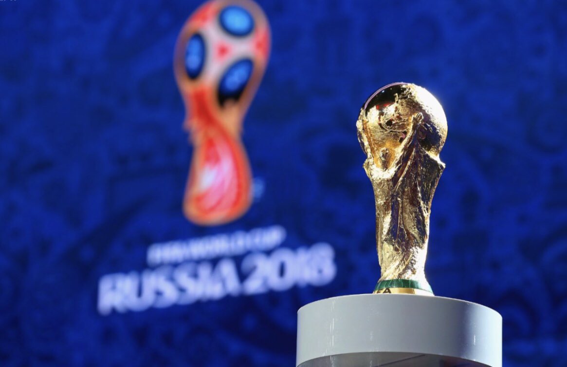 بعد جولة على 50 دولة.. مُجسّم كأس العالم الذهبي يعود إلى موسكو