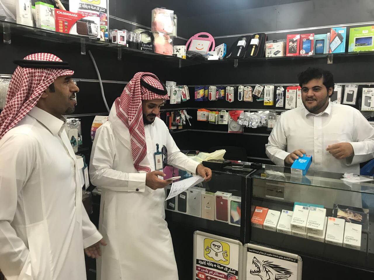 بالصور.. عمل الرياض ينفذ 7199 زيارة تفتيشية ويضبط 524 مخالفة