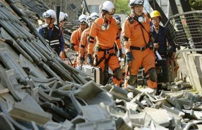 بالصور.. زلزال عنيف يضرب اليابان وسقوط عشرات القتلى والجرحى