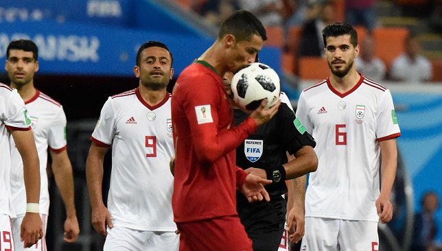 أوروغواي ضد البرتغال .. من يقود فريقه لربع النهائي رونالدو أم كافاني ؟