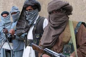 طالبان تقتل 30 رجل أمن في هجوم غربي أفغانستان