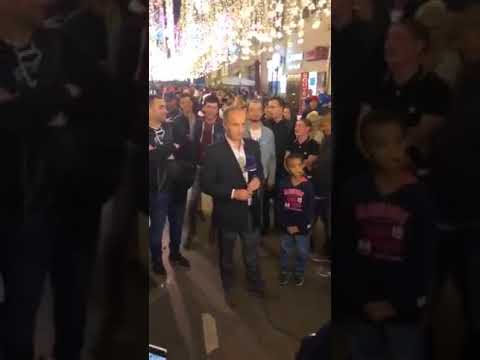 بالفيديو.. مشجعون سعوديون يلجمون مذيع beIN Sports في موسكو