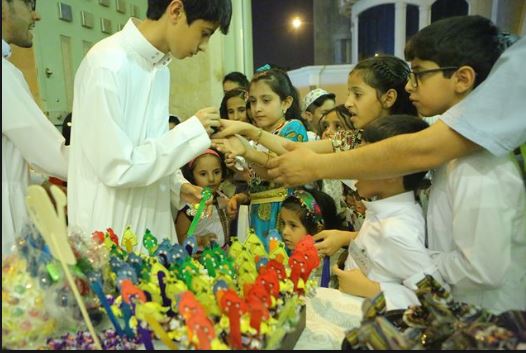 الحوامة موروث شعبي مرتبط بفرحة الأطفال في العيد