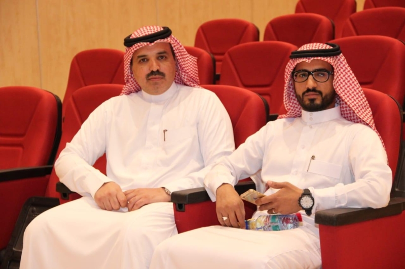 بالصور.. أكثر من 90 متطوعًا ومتطوعة في لقاء أضواء التطوعي بعرعر صحيفة بالصور.. أكثر من 90 متطوعًا ومتطوعة في لقاء أضواء التطوعي بعرعر صحيفة