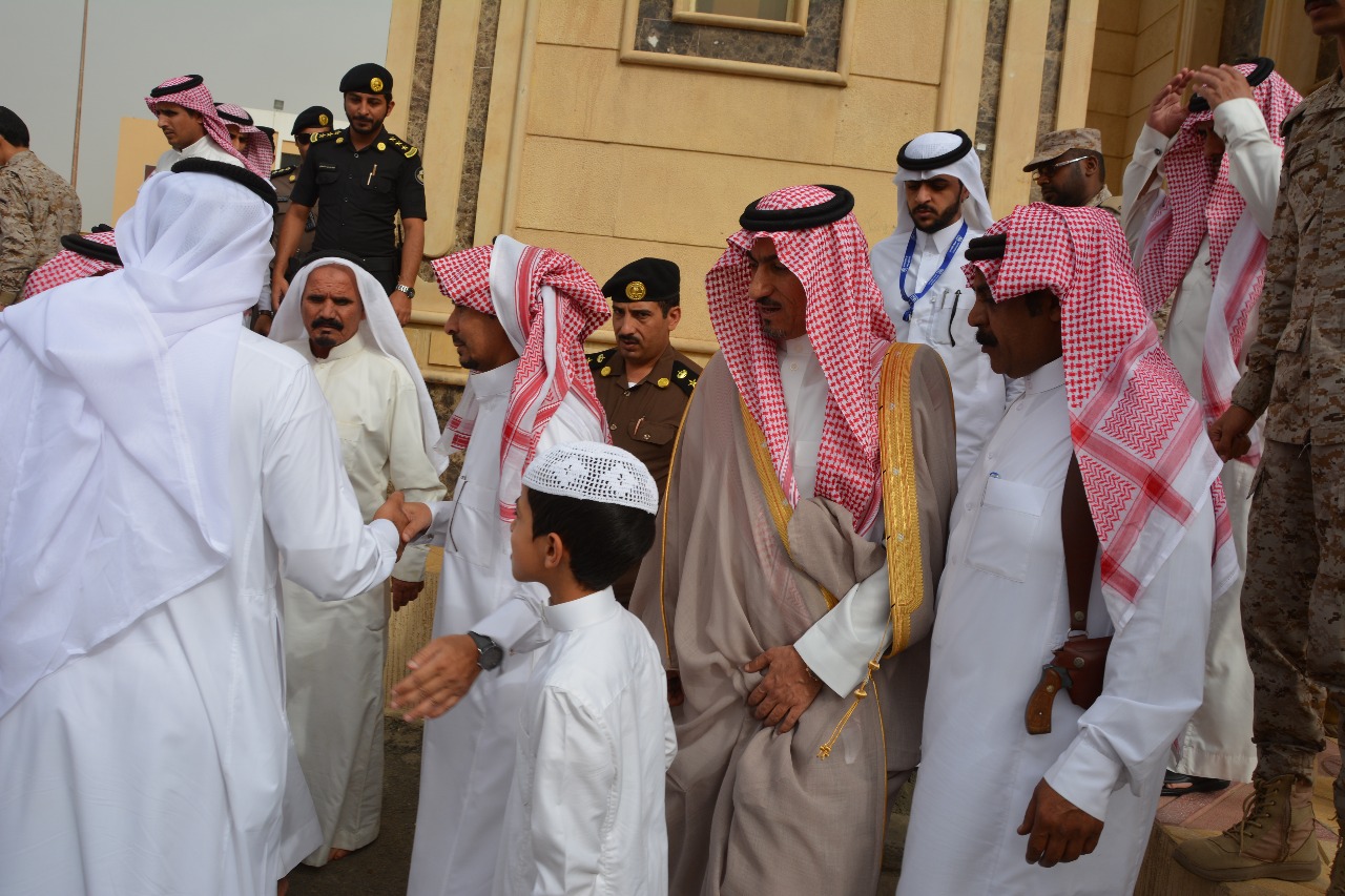 ابن مشيط لأسرة الشهيد الفيفي: العدو مدحور وجنودنا الدرع الحصين