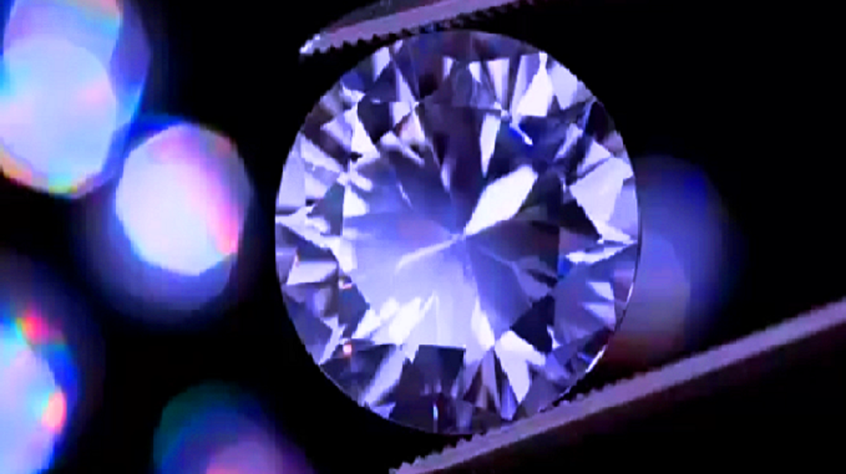 مليون مليار طن.. العثور على كمية من الماس تجعله رخيصًا كالتراب!