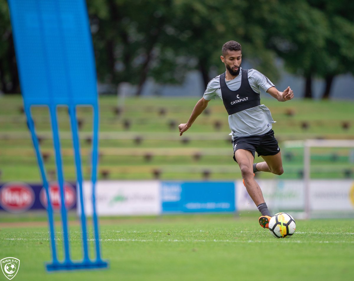 سلمان الفرج يغيب عن تدريبات الهلال !