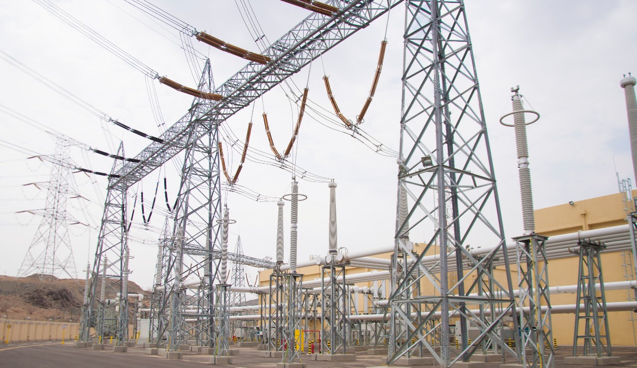 سعوديون بـ نقل الكهرباء يوحدون التصاميم المدنية والكهروميكانيكية لمحطات الجهد العالي