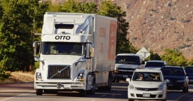 أوبر تعلن وقف تطوير الشاحنات ذاتية القيادة بشكل نهائي - المواطن