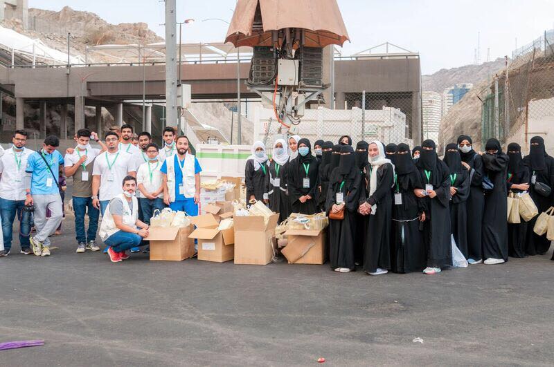 بالصور.. 26 ألف هدية من أمانة مكة لحجاج بيت الله الحرام