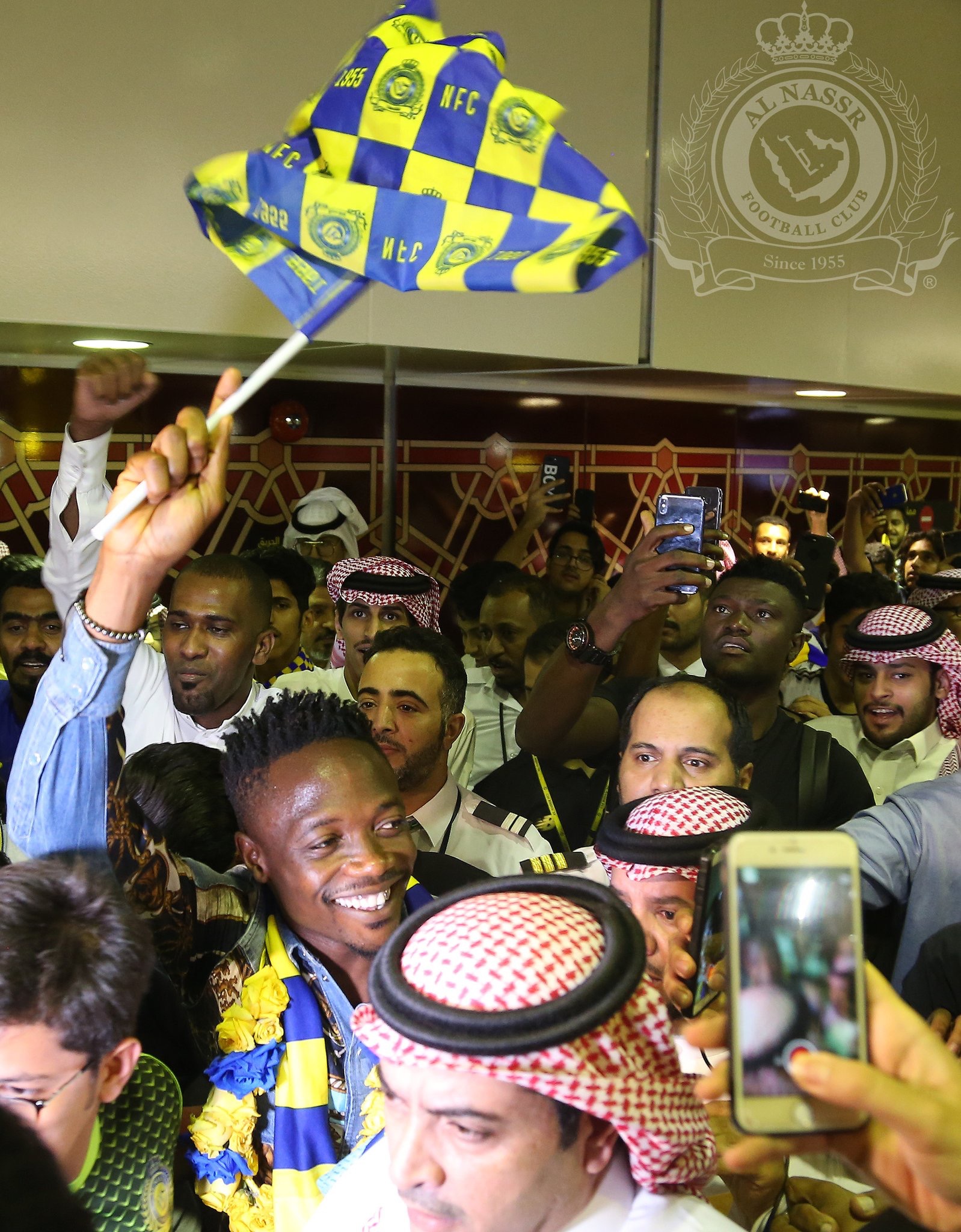 استقبال عالمي لنجم النصر أحمد موسى