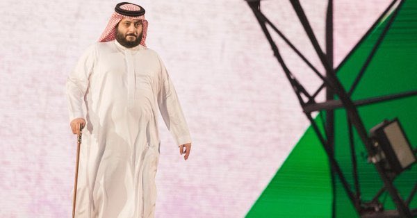 المشاهير والجماهير: الشامخ تركي ال الشيخ أعاد هيبة رياضتنا