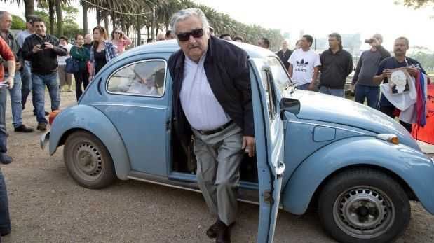 خوسيه موخيكا أفقر رئيس في العالم  سيارته موديل 1987