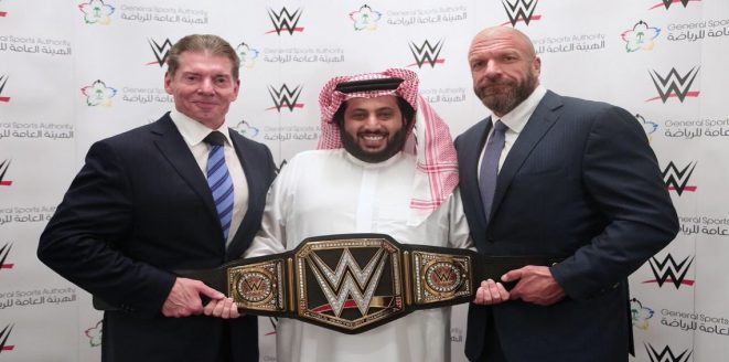 مصارعة المحترفين WWE تكشف موعد عودتها للمملكة مجددًا