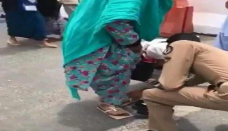 شاهد.. رجل الأمن مُعطي الحاجة المُسنة حذاءه يكشف قصته