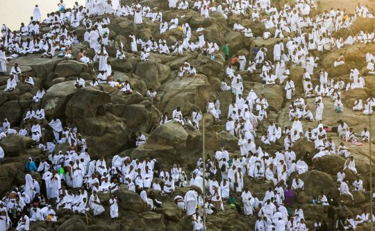 ليس جمع عرفة.. ما سبب تسمية جبل عرفات بهذا الاسم ؟