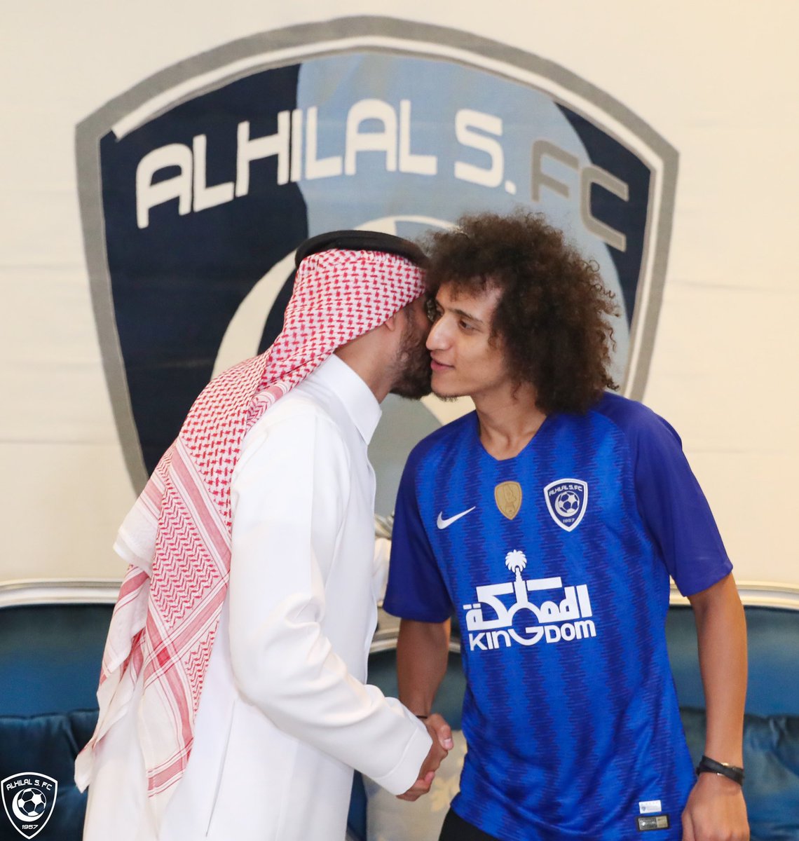 الهاجري يكشف تفاصيل جديدة عن رحيل عموري إلى الهلال