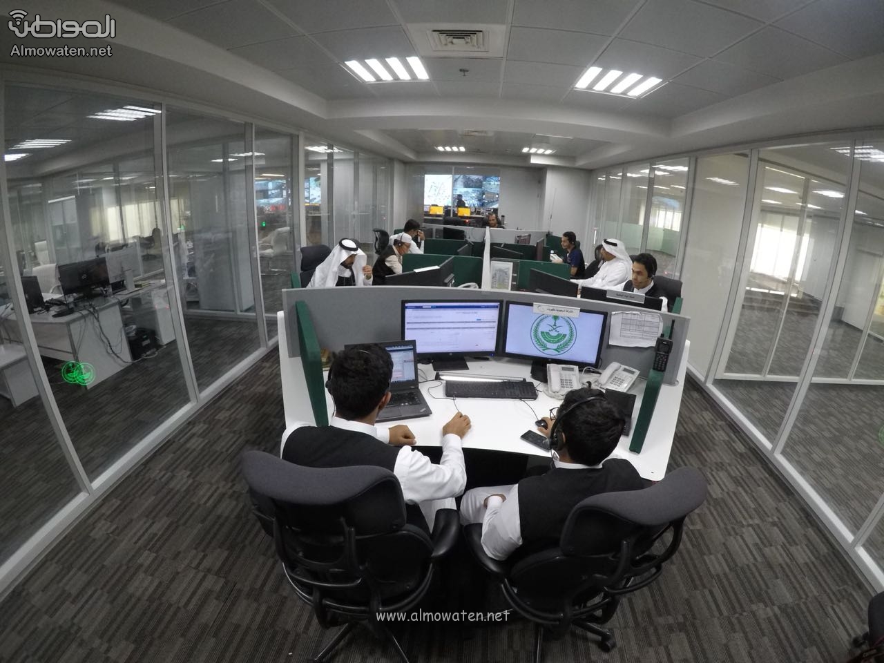 مركز العمليات الأمنية 911 .. قوى بشرية لخدمة الإنسان في مكة - المواطن