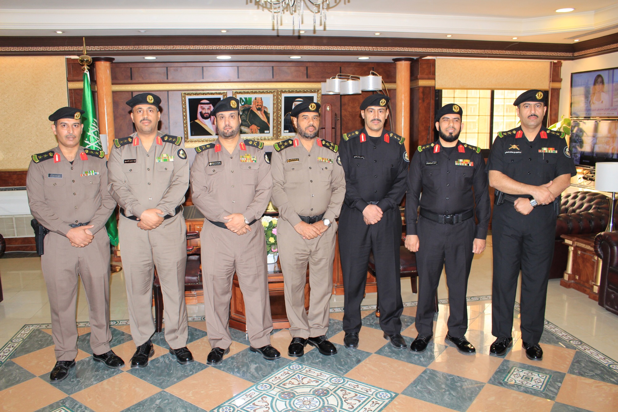 ترقية عدد من ضباط الأمن العام في تبوك - المواطن