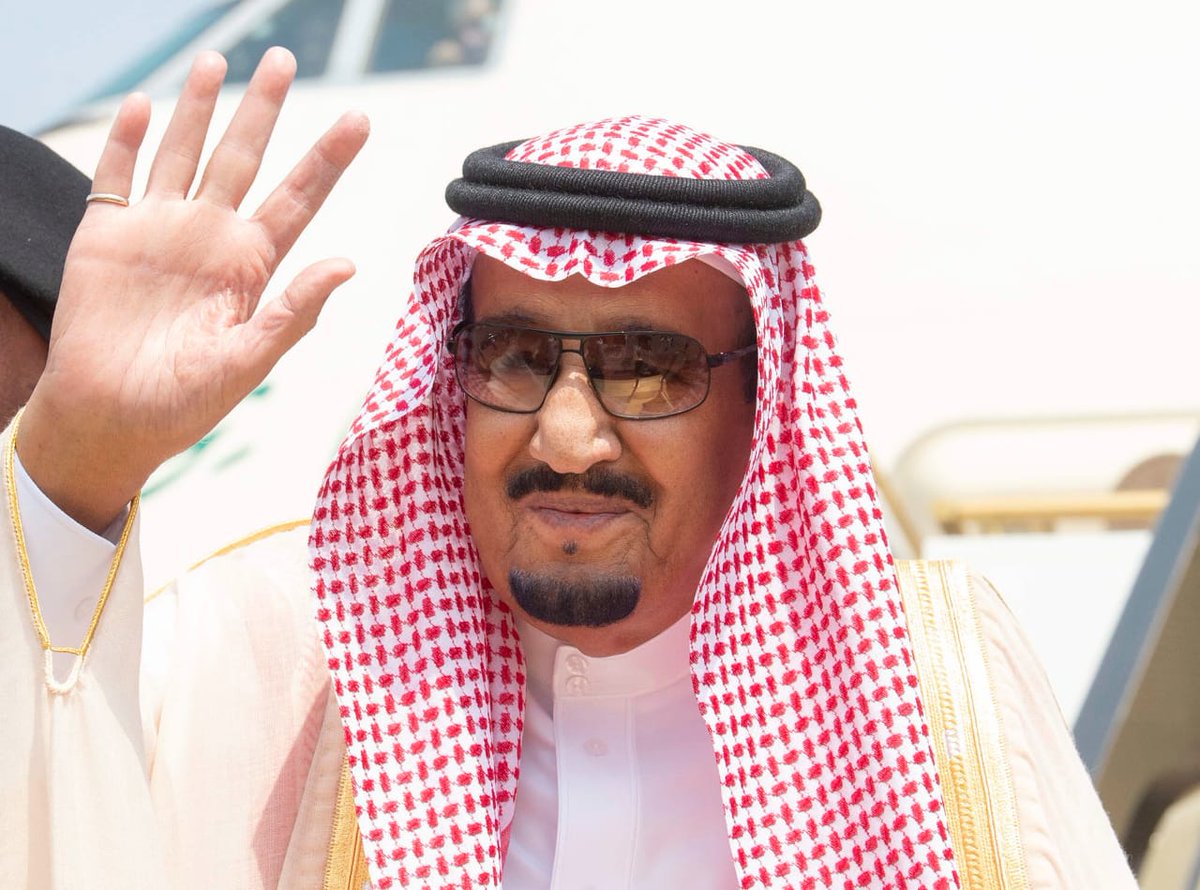 الملك يغادر المدينة المنورة متوجهاً إلى الرياض
