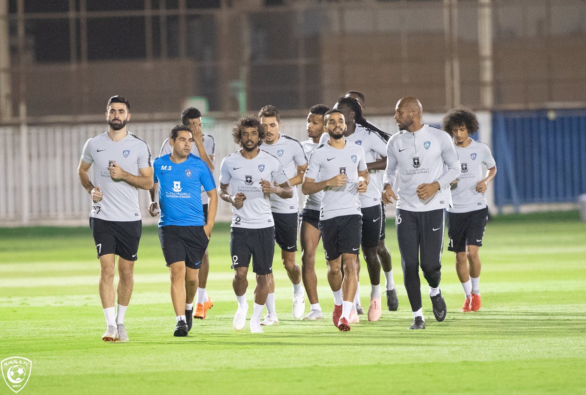 الهلال ضد الباطن .. الزعيم يبحث عن فوزه الخامس