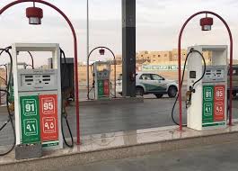 التجارة: نتابع التزام محطات الوقود بالأسعار الجديدة