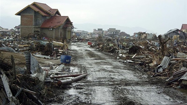 ارتفاع عدد ضحايا زلزال وتسونامي إندونيسيا إلى 832 شخصًا