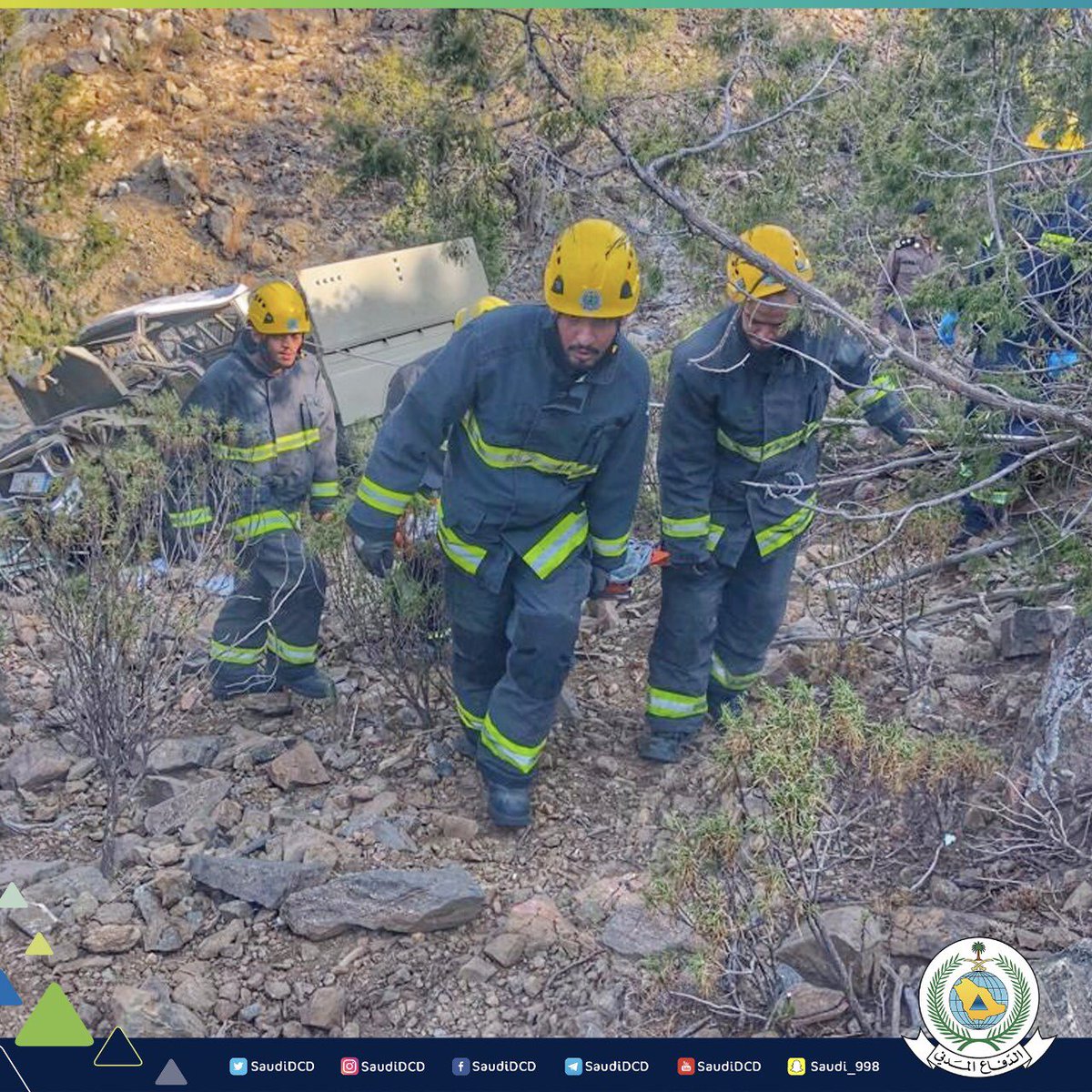 سقوط مركبة بجبل دكا يقتل شخصين ويصيب 6 آخرين