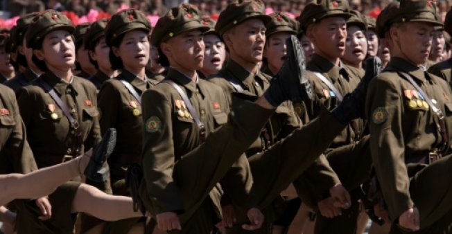 عرض عسكري غير متوقع لكوريا الشمالية في الذكرى الـ70 للتأسيس