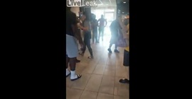 بالفيديو.. مشاجرة عنيفة بين امرأة وعاملة داخل ماكدونالدز