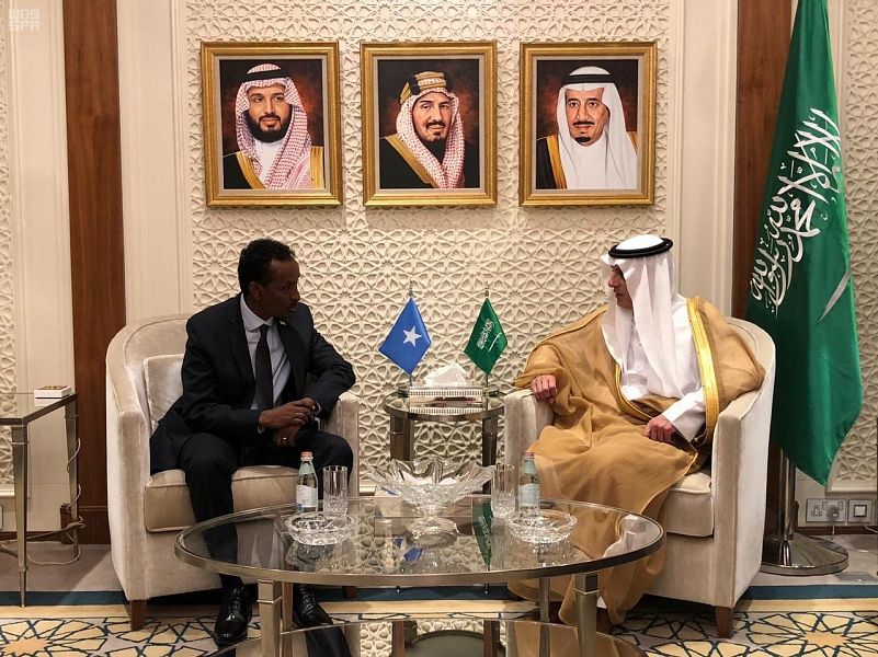 الجبير يستعرض العلاقات الثنائية مع وزير الشؤون الخارجية الصومالي