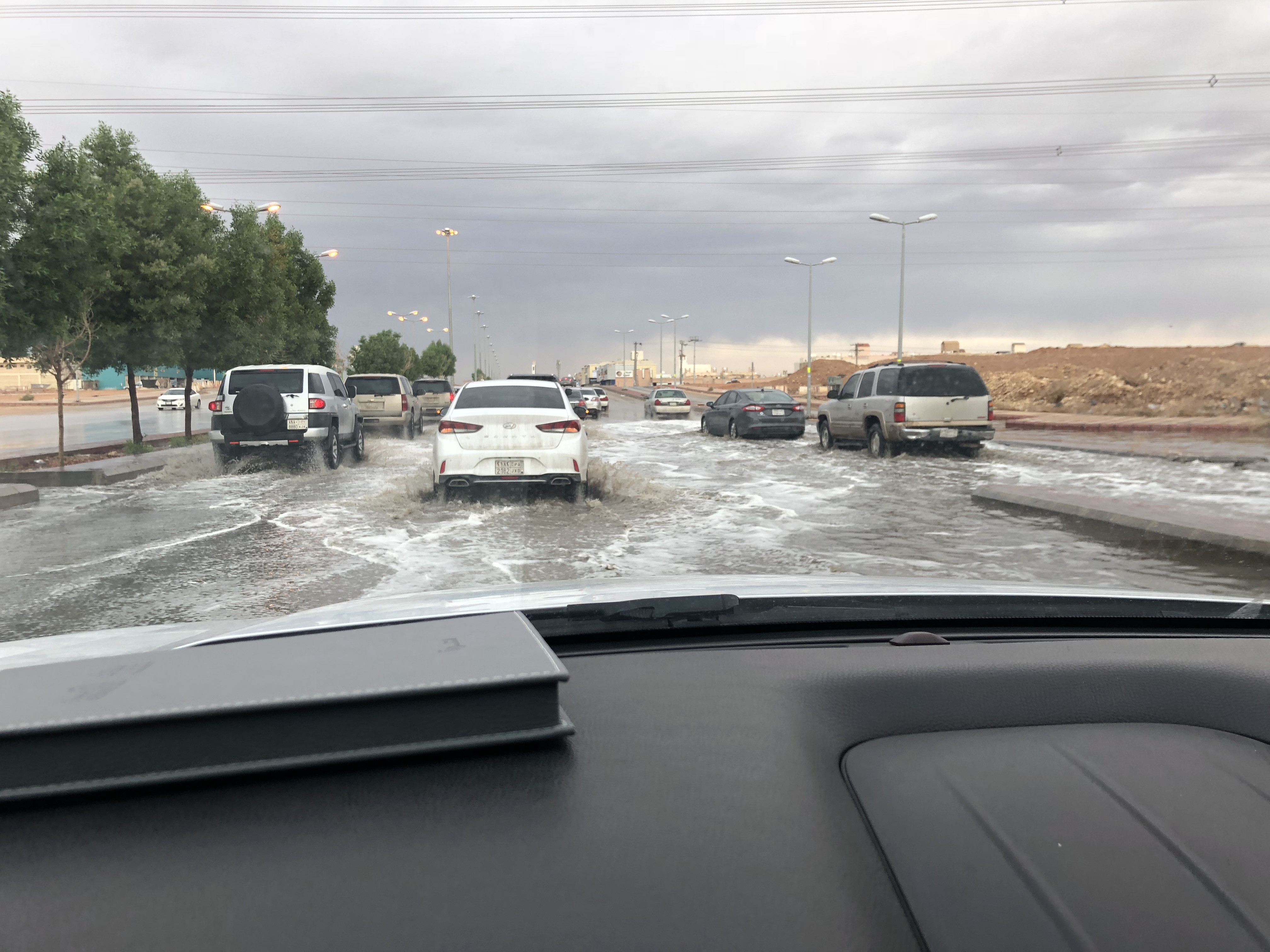 الأرصاد تحذر أهالي الرياض من استمرار الحالة المطرية حتى هذا الموعد