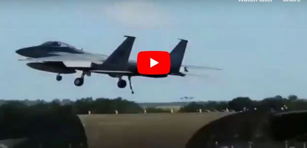 فيديو.. طائرة F15 تواجه مشاكل في الهبوط وصافرات الإنذار تنطلق