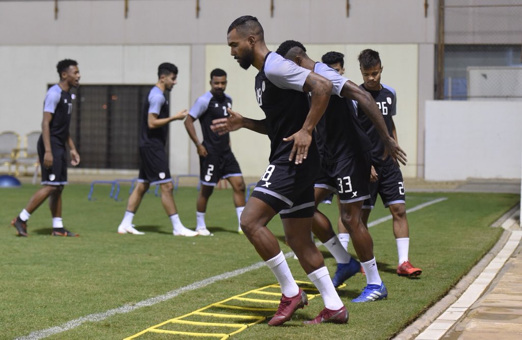 المباغتة سلاح الشباب أمام الهلال