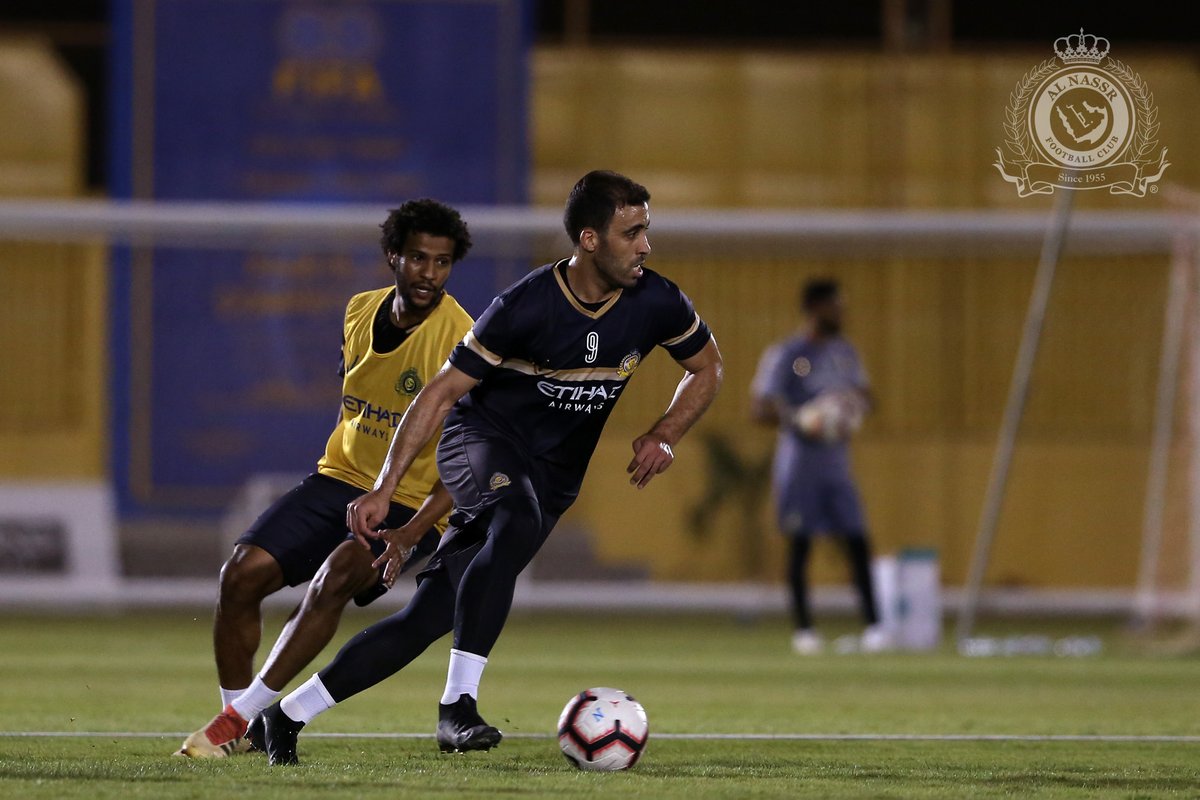 دقة التمرير شعار تدريبات النصر الأساسي