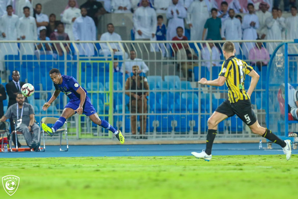 عقوبات بالجملة ضد الهلال والاتحاد بعد الكلاسيكو