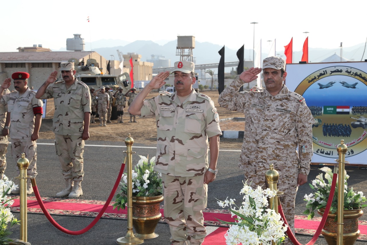صور.. انطلاق تمرين تبوك 4 في مصر بمشاركة القوات السعودية