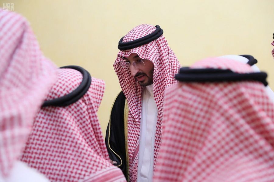 نائب أمير مكة يواسي أسرة رئيس المحكمة العامة بمكة المكرمة
